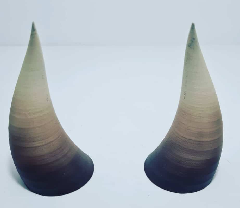 Devil horns by The Tail Company